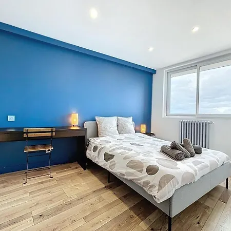 Le Balcon - Vue Sur Canal De Brienne Apartment